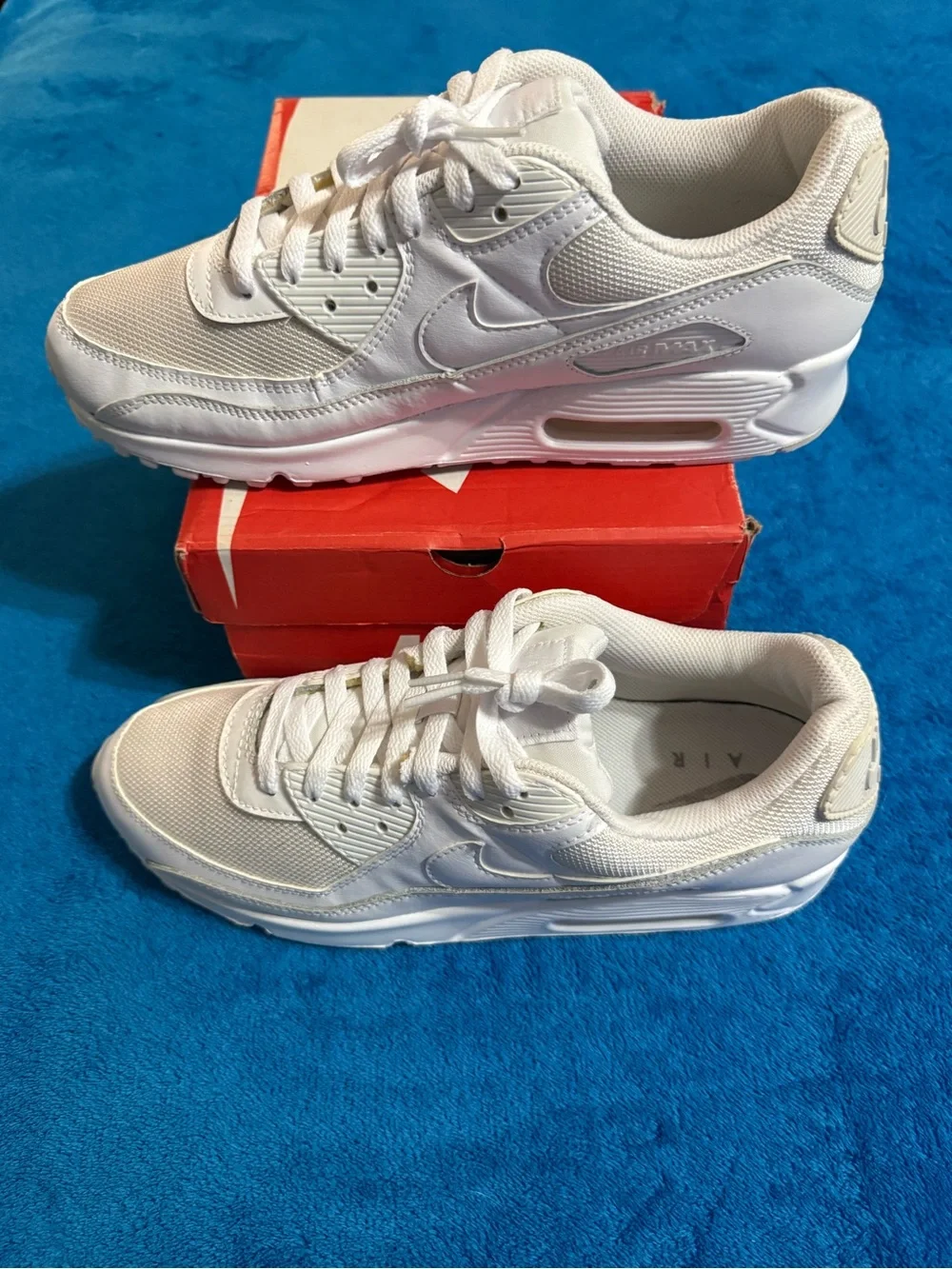 Nike Air Max 90 - Triple White color way Sneakers. Men's Size US 11